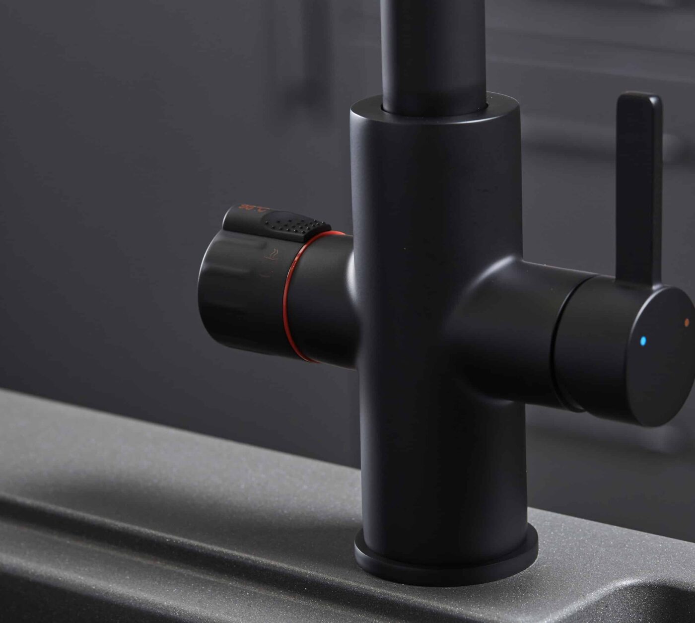 Roma Swan Neck 4-in-1 Pull Out Boiling Tap - Matt Black - Image 6