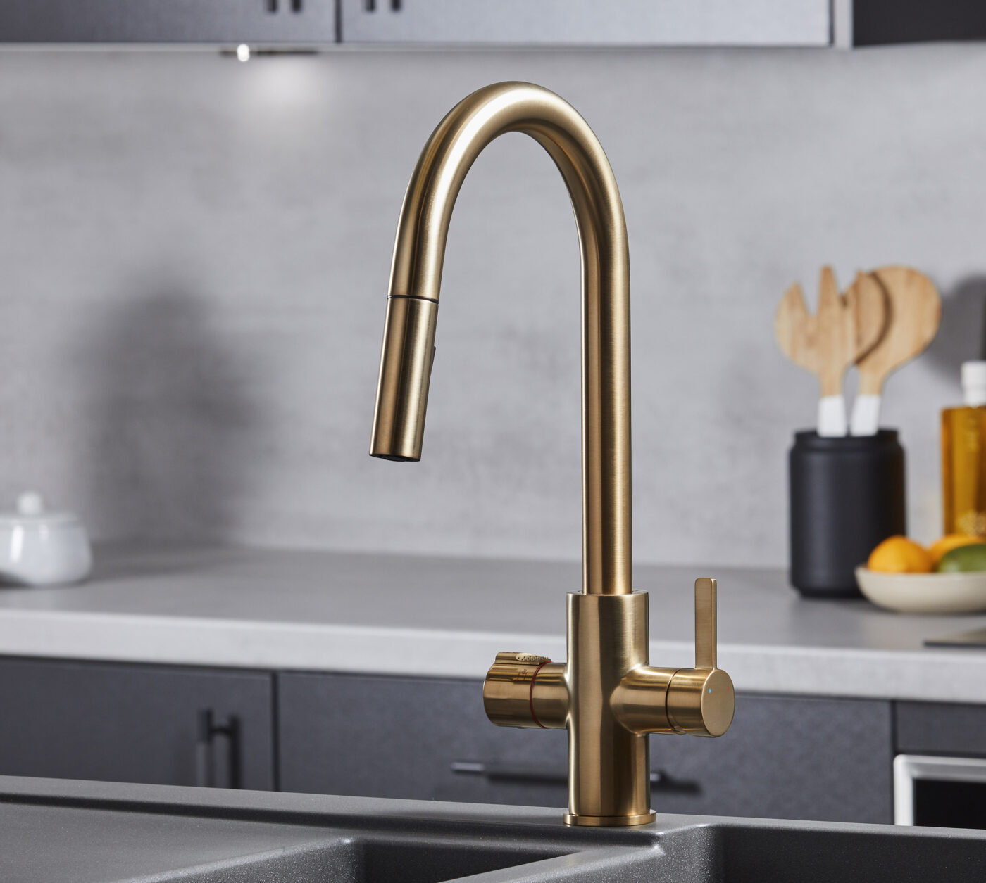 Roma Swan Neck 4-in-1 Pull Out Boiling Tap - Brushed Gold