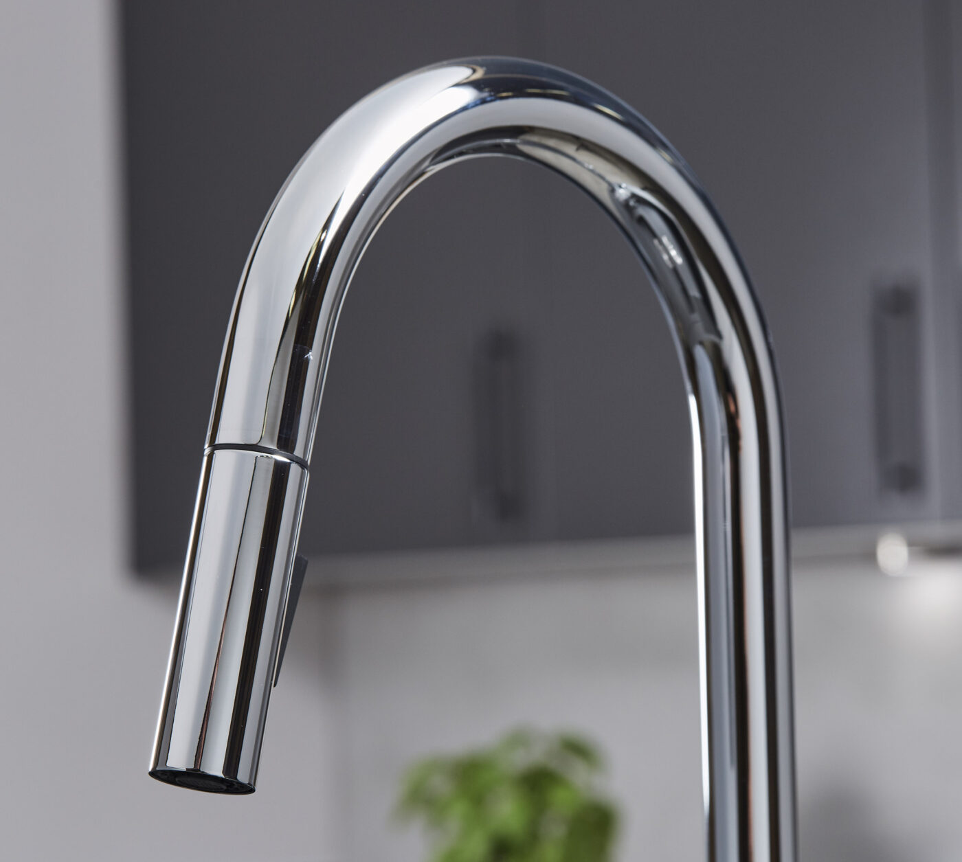 Roma Swan Neck 4-in-1 Pull Out Boiling Tap - Chrome - Image 9