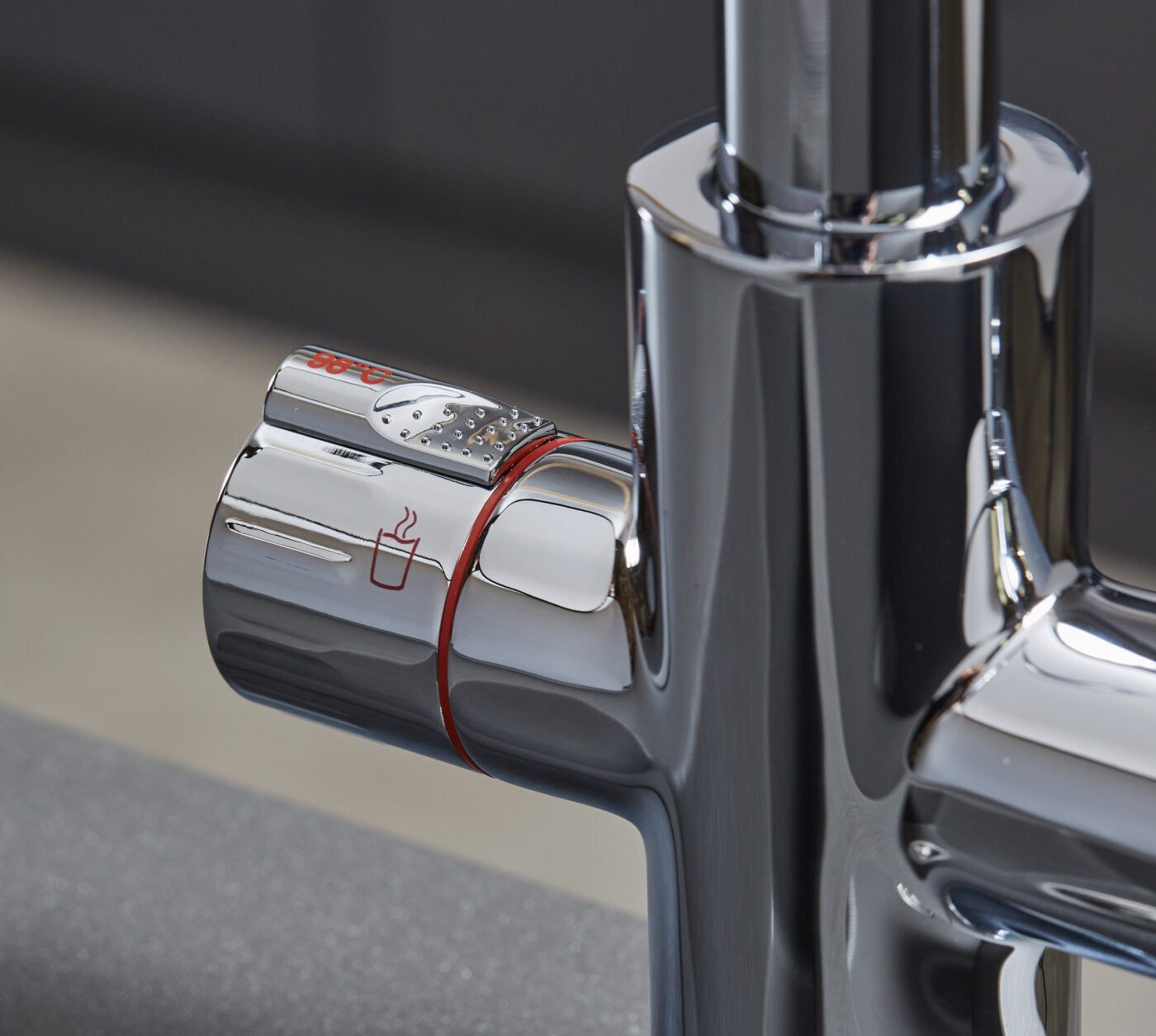 Roma Swan Neck 4-in-1 Pull Out Boiling Tap - Chrome - Image 7