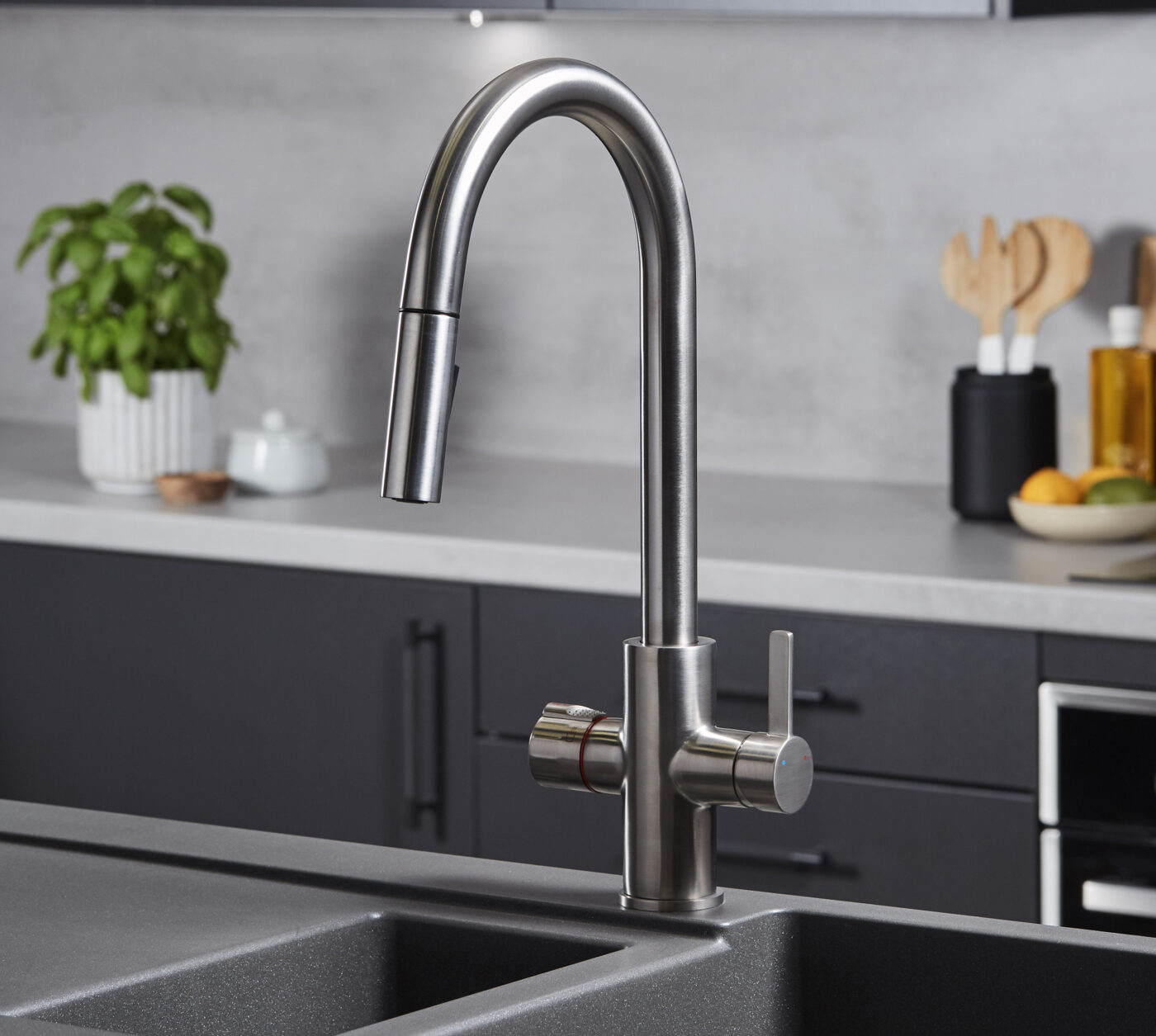 Roma Swan Neck 4-in-1 Pull Out Boiling Tap - Brushed Nickel - Image 4